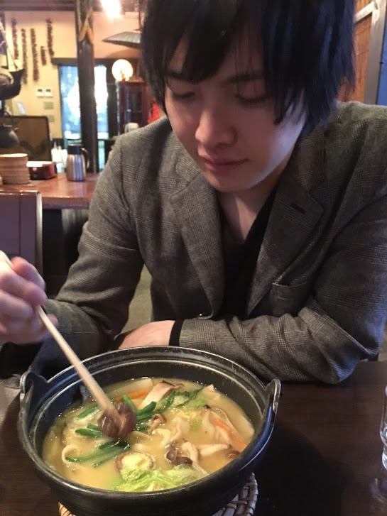 ほうとうを食べる